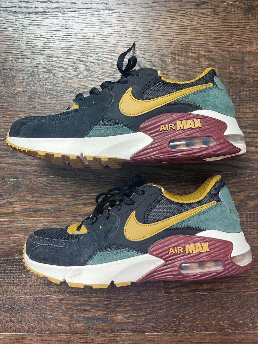 Nike Air Max Excee (Men’s 7.5)